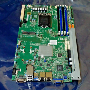 เมนบอร์ด X11SCW C246 LGA1151 รองรับ Intel Core <span class=keywords><strong>i3</strong></span> / Pentium / Celeron รุ่นที่ 8/9 และ Intel Xeon E-<span class=keywords><strong>2100</strong></span>/E-2200 LGA1151 SATA M.2 DDR4 IPMI - Product Image 2