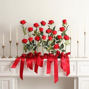 Rose Artificiali Rosse in Seta all'Ingrosso per Decorazioni Matrimoniali, San Valentino e Feste, Decorazioni Floreali Artificiali - Product Image 2