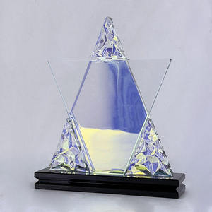 Trofeos de Cristal Personalizados, Trofeos de Cristal con Forma de Estrella Arcoíris con Base Negra - Product Image 5