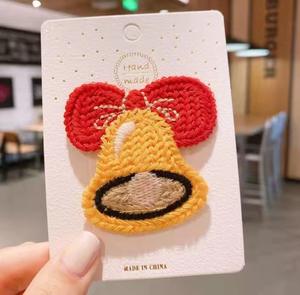 Chapeau d'arbre de Noël fait à la main cloche pince à cheveux joli bébé bonhomme de neige tricoté enfants fille tissu épingle à cheveux - Product Image 2