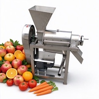 Schroeftype fruit- en groentesapcentrifuge, commerciële spiraalsapcentrifuge voor de productielijn van verse appel-, tomaat- en wortelsap