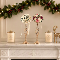 Accessoires de mariage : Vase décoratif en fer électroplaqué torsadé, style artistique, servant également de chandelier et de vase à fleurs pour table principale, pour décoration de passerelle.