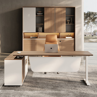 Bureau de direction électrique réglable en hauteur, table moderne intelligente assis-debout pour PDG avec double moteur et préréglages de mémoire pour le bureau