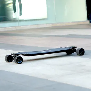 Skateboard électrique à grande vitesse 1200W, planche à roulettes avec moteur hub, camion double kingpin avec meilleure performance