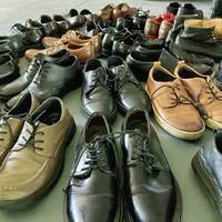 S06 Chaussures en cuir d'occasion pour hommes de haute qualité, tailles et styles variés, vente en gros de chaussures de seconde main