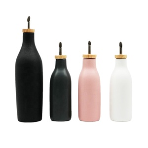Utensilios de <span class=keywords><strong>Cocina</strong></span> Personalizados para Barbacoa, Botella de Cerámica para Aceite de <span class=keywords><strong>Cocina</strong></span> y Vinagre de 250 ml y 500 ml, Botella de Porcelana para Aceite de Oliva con Vertedor de Corcho - Product Image 4