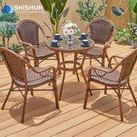 Ensemble de salle à manger d'extérieur pas cher, moderne, en alliage d'aluminium, table et chaises pour villa, hôtel, jardin et complexes hôteliers
