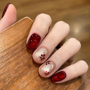 Sg1986 Faux Ongles Courts à Pression 10 Pièces Rouge <span class=keywords><strong>Rubis</strong></span> Effet Œil de Chat Pailleté Motif Fleur de Prunier Faits Main Ongles de Luxe Haute Qualité Vente en Gros - Product Image 1