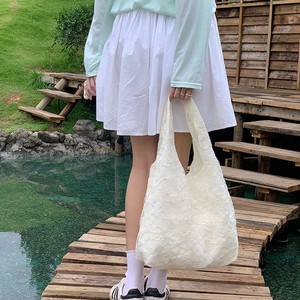 Bolso de Hombro de Encaje Blanco Leche con Bordado, Bolso Tote para Mujer, Atuendos Diarios, Verano 2025 - Product Image 3