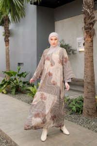 Encantador vestido de maternidad Wollpeach con cremallera frontal para un uso diario cómodo - Product Image 3