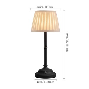 Lámpara de Mesa Senya-Pro con Base Metálica Retráctil y Brillo Ajustable, Perfecta para Decoración del Hogar, Mesita de Noche de Hotel o Sala de Estar - Product Image 5