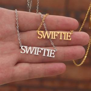 Collana con Ciondolo Trendy Taylor, Gioielli Placcati Oro, Pendente Spirit Lover Reputation Swifitie Talorversion - Product Image 2