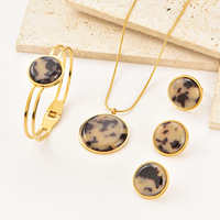 Ensemble de bijoux en acier inoxydable pour femme : collier, bracelet, boucles d'oreilles et bague, style léopard vintage et élégant