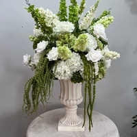 Centres de table blancs et verts, boules de fleurs artificielles suspendues en lys Cally, décorations de mariage