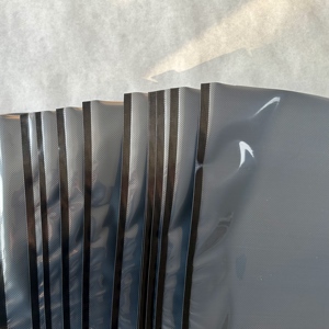 Túi niêm phong chân không rõ ràng và màu đen để lưu trữ thực phẩm | dập nổi hoặc phẳng với BPA miễn phí - Product Image 2