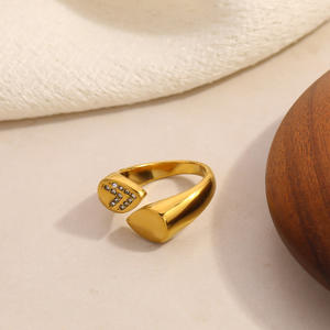 Anillo de Acero Inoxidable Estilo Europeo, Ajustable, con Forma de Cruz, Chapado en Oro de 18k, Joyería Unisex para Uso Diario - Product Image 4