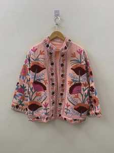 เสื้อแจ็คเก็ตบอมเบอร์ผ้าฝ้ายทอมือลายปักสัตว์สไตล์ซูซานีสีพีชสำหรับผู้หญิง ระบายอากาศได้ดี เหมาะสำหรับฤดูหนาว แฟชั่นบูติก - Product Image 3