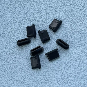 USB Type-C ซ็อกเก็ต<span class=keywords><strong>ตัวเมีย</strong></span>ซิลิโคนกันฝุ่นไมโคร USB อินเตอร์เฟซที่ชาร์จปลั๊ก<span class=keywords><strong>ยาง</strong></span>แบบพกพาสำหรับชาร์จสะดวก - Product Image 6