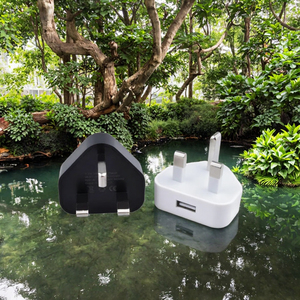 Màu đen và Trắng 5V 1A 2A Anh cắm sạc nhanh USB sạc QC3.0 tương thích điện tường <span class=keywords><strong>adapter</strong></span> 5W đầu ra 9V/2A đầu vào - Product Image 2