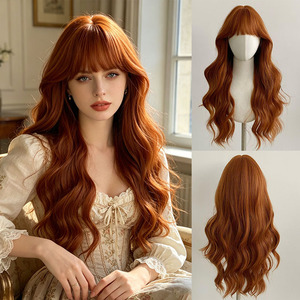 Perruque synthétique longue et ondulée, ajustable, résistante à la chaleur, sans colle, avec <span class=keywords><strong>frange</strong></span> aérienne et ligne de <span class=keywords><strong>cheveux</strong></span> naturelle, couleur rose, vente en gros d'usine - Product Image 2