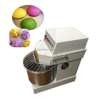 Machine à pétrir la pâte à dumplings et les pâtes à pizza, populaire aux États-Unis, pour la préparation de pâte à mochi et de pâte à donuts