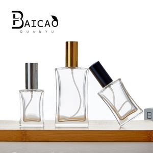 Flacon de parfum de luxe 100 ml en verre plat carré, élégant, vide, en cristal, pour voyage, rechargeable, avec bouchon à vis et pulvérisateur - Product Image 4