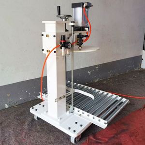 Machine de capsulage manuelle pneumatique pour fûts d'huile lubrifiante, fûts chimiques, seaux de peinture, seaux de liquide antigel et seaux en plastique - Product Image 3
