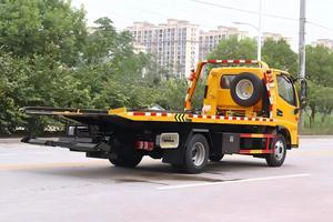 Camion de remorquage à plateau plat JAC de 4 tonnes, 5,3 m, avec plateforme hydraulique, moteur diesel Cummins, transmission manuelle à 6 vitesses, tout neuf - Product Image 5