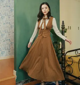 New Retro Set Women's Autumn/Winter Striped Waist Waist Vest+Shirt+Half Skirt Three Set Skirt Spring Dress