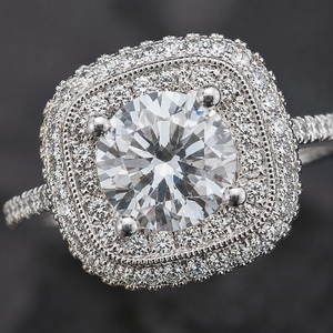 Anello con Gemma Quadrata Incastonata per Donne, Gioiello da Dito Elegante e Scintillante alla Moda - Product Image 5