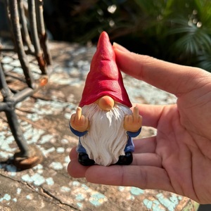 Gnome Doigt d'Honneur Mini 3,5 pouces, Gnome à Double Oiseau, Décoration Extérieure Amusante et Coquine pour la Maison et le Jardin Féerique - Product Image 2