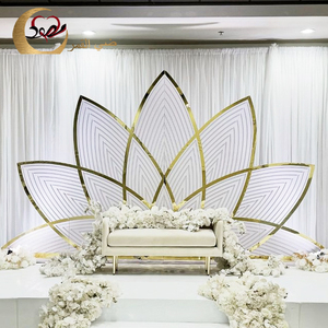 ฉากหลังงานเลี้ยงอะคริลิคดอกบัวพื้นหลังพิธีหรูหราสำหรับงานแต่งงาน - Product Image 1