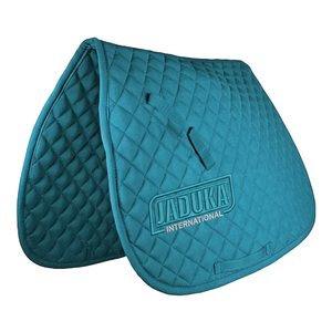 Tapis de selle de dressage matelassé en polyester avec doublure polaire et sangle de transport, style OEM, en tissu satiné à bas prix pour usage équestre - Product Image 1