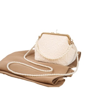 Sac à bandoulière plissé rétro européen 2025 pour <span class=keywords><strong>femme</strong></span>, sacoche de téléphone perlée, mini pochette à fermoir avec doublure en polyester - Product Image 5