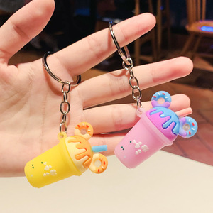 Sevimli 3D Sütlü Çay Bardağı Anahtarlık, Donut Kulaklı İçecek Çantası Süsü, Çok Renkli Kawaii Tatlı Aksesuarı, Tatlı Atıştırmalık Temalı Hediye - Product Image 4