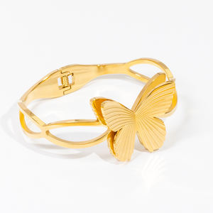 Cubo mariposa collar de acero inoxidable pulsera pendientes impermeable 4 piezas conjuntos de joyería de mariposa - Product Image 3