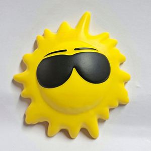Pelota Antiestrés de PU Personalizada al por Mayor, Juguete Antiestrés con Diseño de Sol - Product Image 1