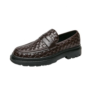 Nouveaux Mocassins Homme Tissés Respirants Rehaussants à Semelles Épaisses en Caoutchouc Amorties – Idéaux pour le Bureau et les Mariages - Product Image 1