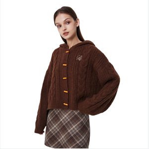 Abrigo <span class=keywords><strong>de</strong></span> cárdigan con capucha suave <span class=keywords><strong>de</strong></span> <span class=keywords><strong>Alpaca</strong></span> Estilo Socialite versátil con botones <span class=keywords><strong>de</strong></span> cuerno Suéter <span class=keywords><strong>de</strong></span> manga larga <span class=keywords><strong>de</strong></span> punto <span class=keywords><strong>de</strong></span> cable - Product Image 2