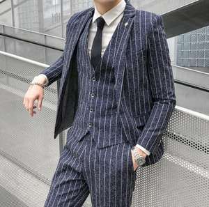 Nuevo <span class=keywords><strong>Traje</strong></span> de Hombre de Lujo Estilo Británico a Rayas <span class=keywords><strong>2022</strong></span>, <span class=keywords><strong>Traje</strong></span> de Hombre de Tres Piezas, Pantalones, Abrigo y Chaleco Coreanos para Hombre, 3 Piezas/Juego - Product Image 3