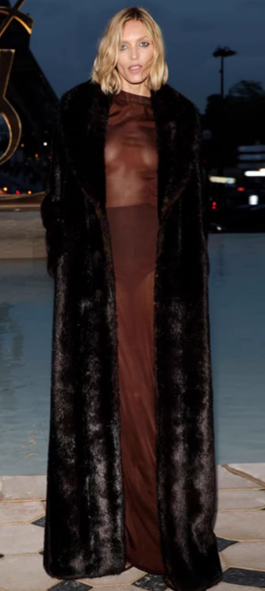 สีดำ ความยาวลดลง 6 ซม. - แนะนำสำหรับความสูง 160 ซม.