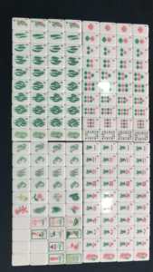 ชุดไพ่นกกระจอกอเมริกันสีแดง 4 ชั้น อะคริลิค 160 ชิ้น แบบพับได้อัตโนมัติ ลดราคาพิเศษ พร้อมชุดไพ่โป๊กเกอร์ สำหรับเล่นเกมครอบครัวในยามค่ำคืน ของขวัญวันหยุด - Product Image 2