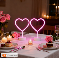 Lampe de table en forme de cœur pour la Saint-Valentin, lumière LED alimentée par piles pour la chambre à coucher, la décoration de mariage, de fête d'anniversaire