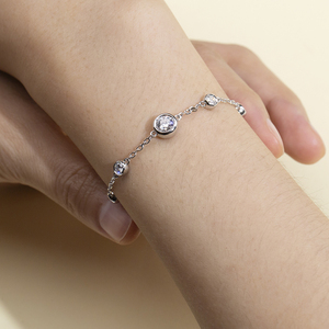 Pulsera MSR-679 Minimalista de Plata 925 con Baño de Oro de 18K y Diamante Cultivado en Laboratorio con Corte Brillante Redondo para Uso Diario - Product Image 4