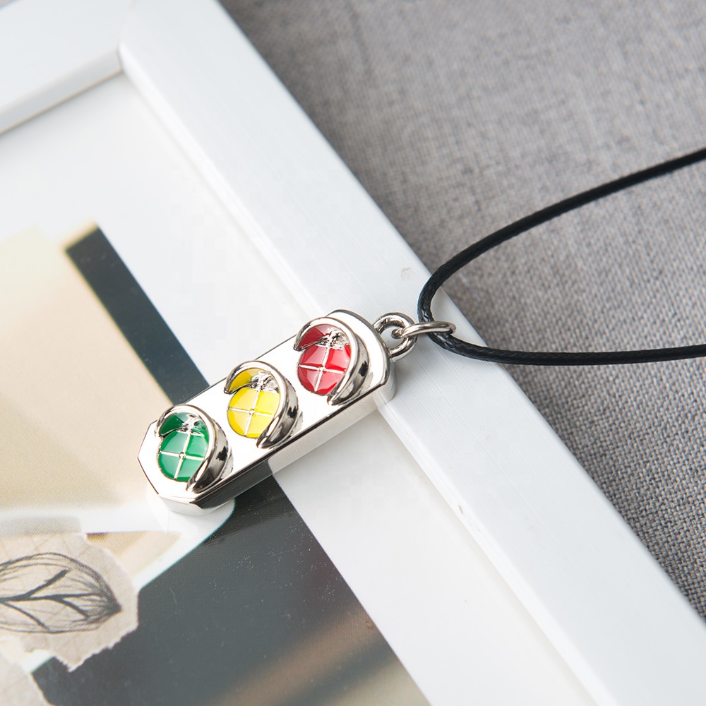 Fiori Appesi Per Specchietto Retrovisore Auto, Decorazione Auto Fatta A Mano In Maglia, Portafortuna Colorato Per Macchina, Casa E Ufficio, Regalo Originale (Giallo)