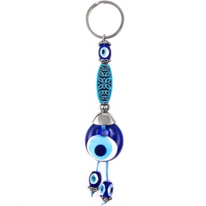 Llavero en forma de turquesa hecho a mano, ojo malvado, cuentas, Hecho en Turquía - Product Image 1