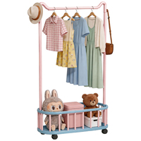 Porte-manteau multifonctionnel autoportant à plusieurs niveaux, présentoir de vêtements en PP et acier au carbone, couleurs macaron, pour boutique