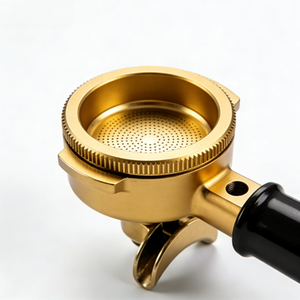Cabezal de Grupo de Espresso de Aluminio Anodizado Dorado Personalizable, Fabricado con CNC de Grado Alimenticio para una Distribución Uniforme del Agua - Product Image 1