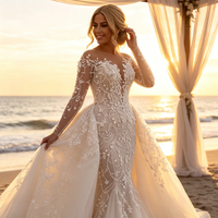 Robe de mariée sirène moderne et ajustée pour femme, taille naturelle, longue, traîne chapelle, appliques en dentelle