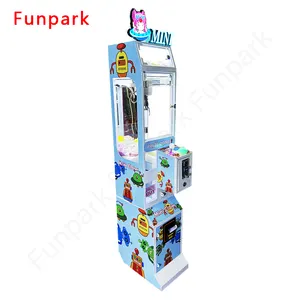 Wholesale Funpark Coin Operated Toys World Candy Vending Mini Claw Machine With Cash Bill Acceptor For Sale Claw Game Machine